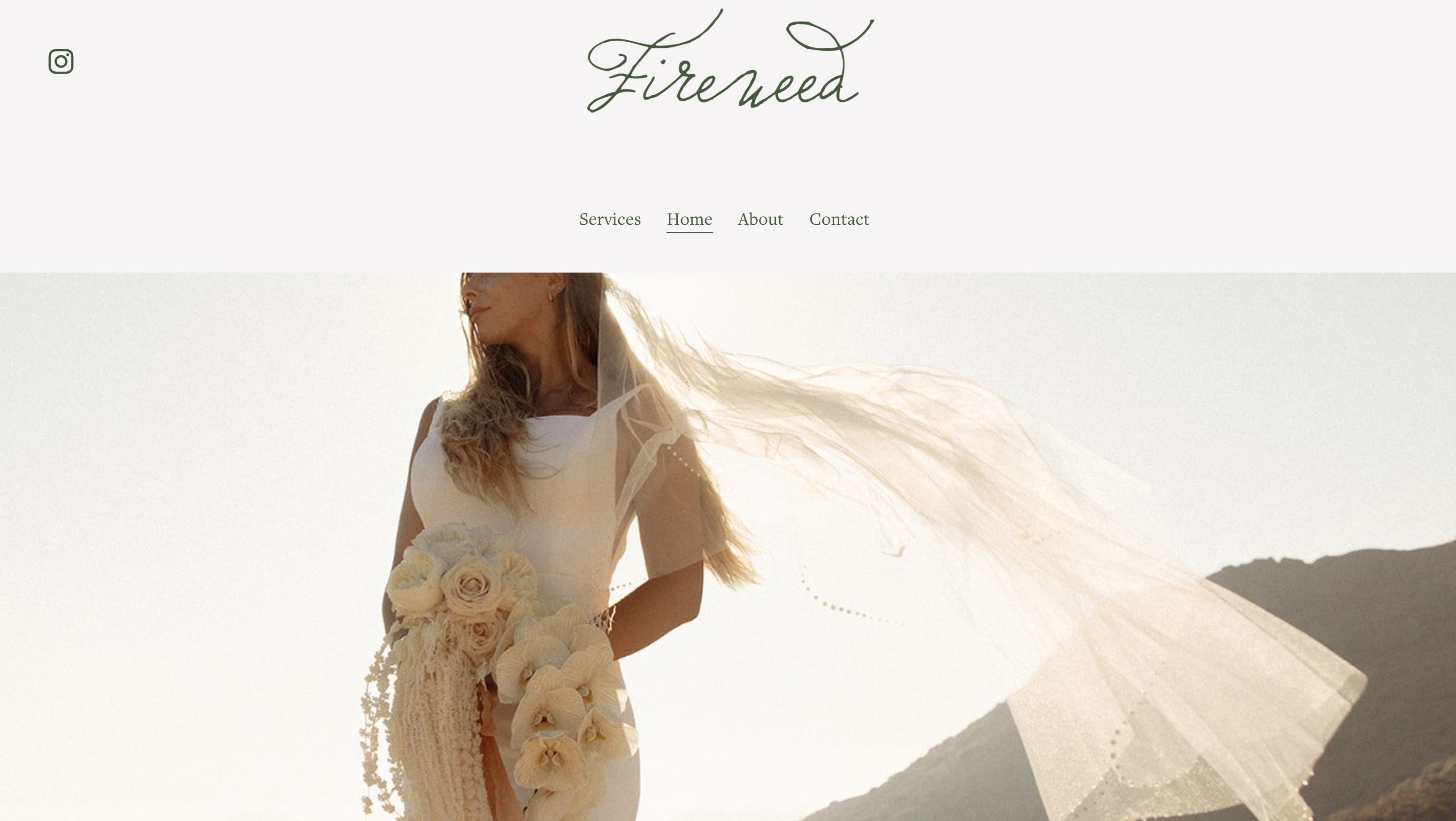 Fireweed Florals highlights their event portfolio with Squarespace